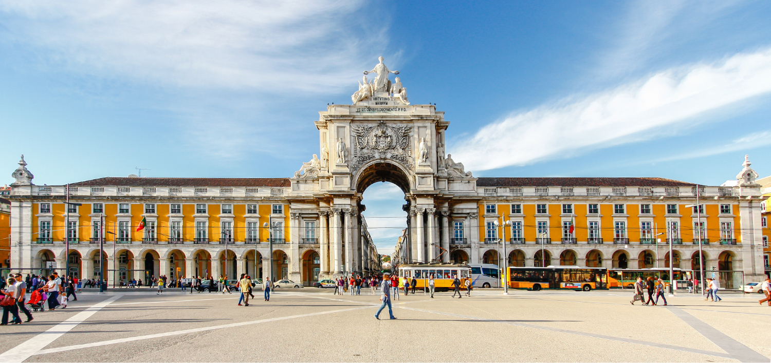 Learn about the determining factors for investing in real estate in Portugal.